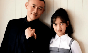 最美星二代聂远10岁女儿，绝世美貌惊艳全网，难怪他宠到不行！
